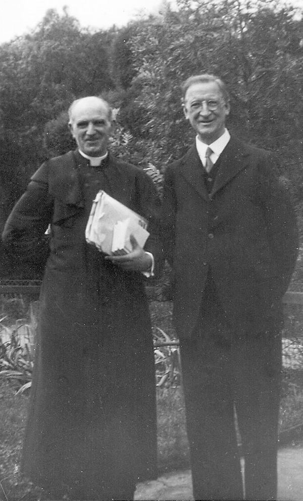 he author's godfather, Fr Jim McGlynn with Eamon de Valera 